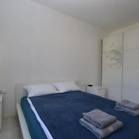 Bursztynowy Z Garazem -centrum Gliwic Apartment